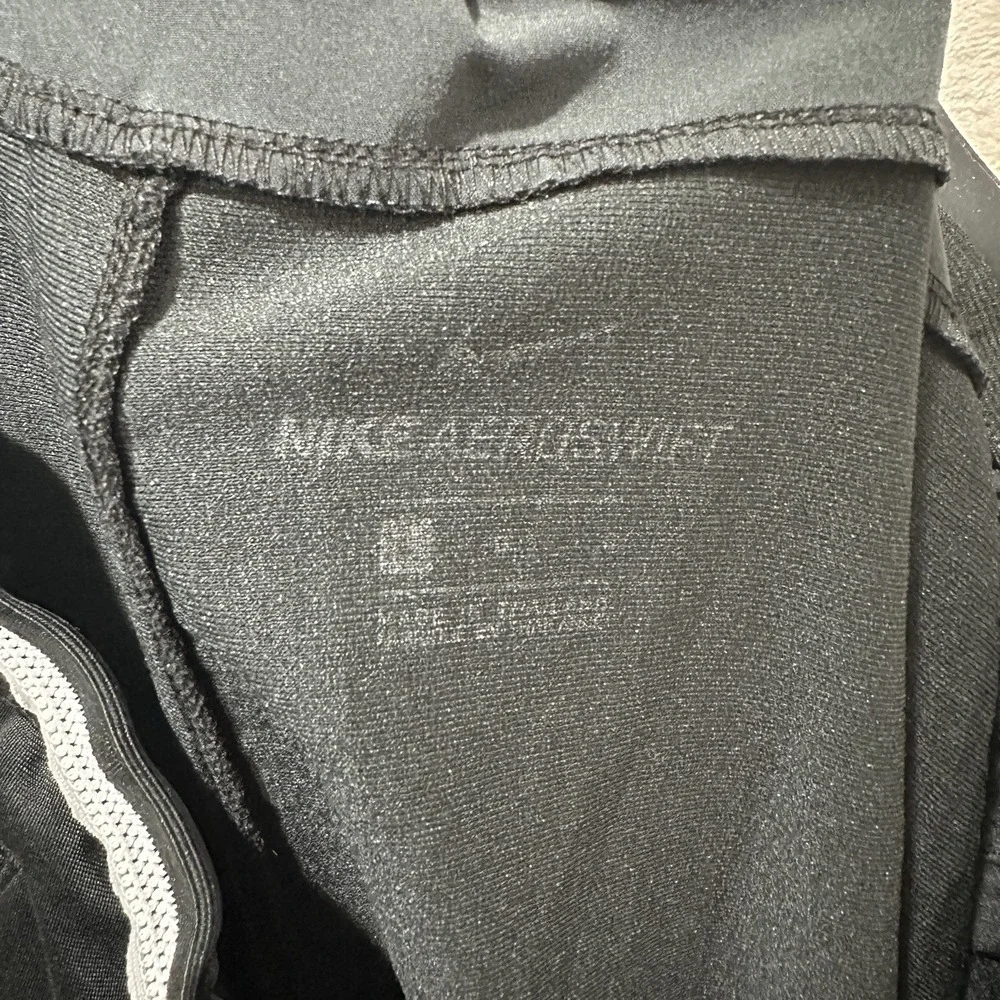 Nike AeroSwift Men's Basketball Shorts Size L Black Athletic Pockets Logo‎